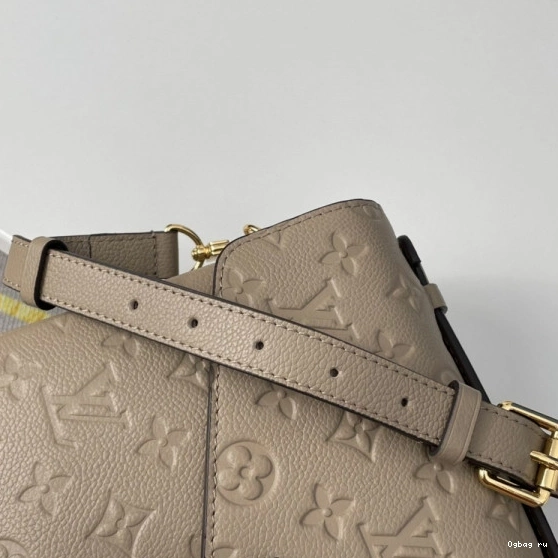POCHETTE VUITTON MÉTIS LOUIS 0813